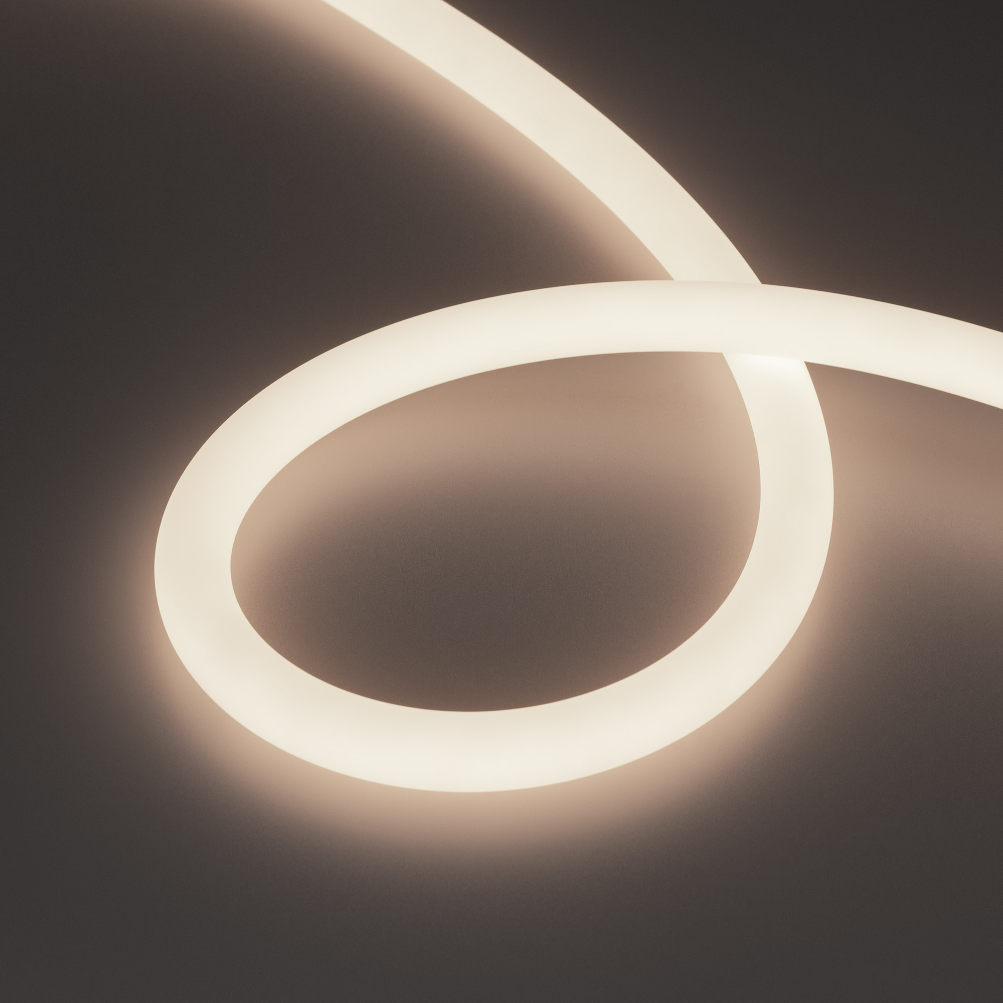 Arlight Лента герметичная MOONLIGHT-TOP-A336-D18mm 24V Day4000 360deg (14.4 W/m, IP65, 2835, 5m, wire x1) (-)